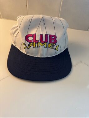 Club Camel Two-Tone Snapback Hat - White & Navy
